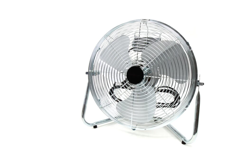 Pourquoi utiliser un ventilateur industriel sur pied ?