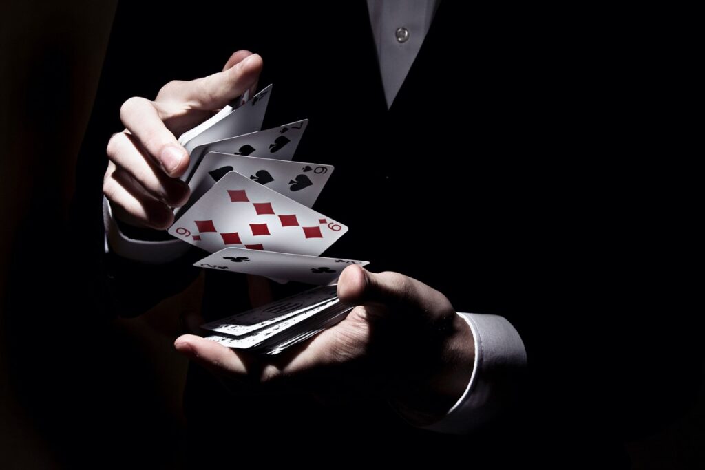 Les avantages d&rsquo;engager un magicien professionnel pour animer votre soirée