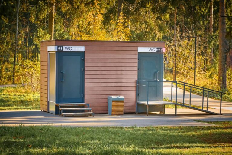 toilettes publiques